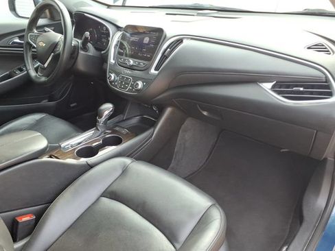 Used 2024 Chevrolet Malibu LT FWD image 23