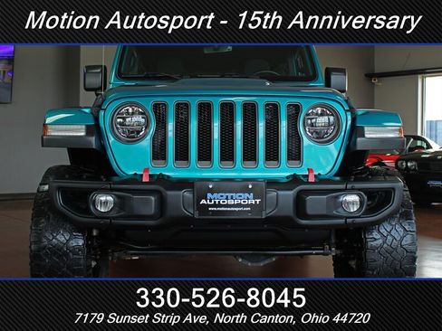 Used 2019 Jeep Wrangler Unlimited Rubicon AWD/4WD image 3