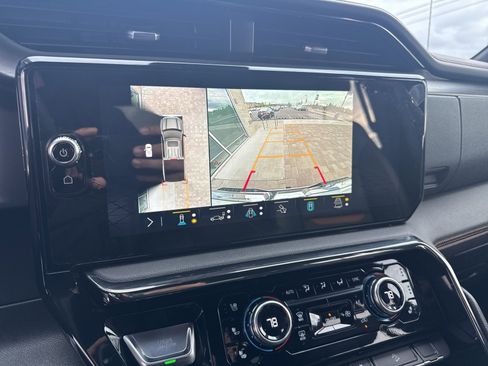 Used 2023 GMC Sierra 1500 AT4 image 26