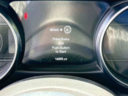 Used 2023 Jeep Wrangler Unlimited Sahara w/ Cold Weather Group image 13