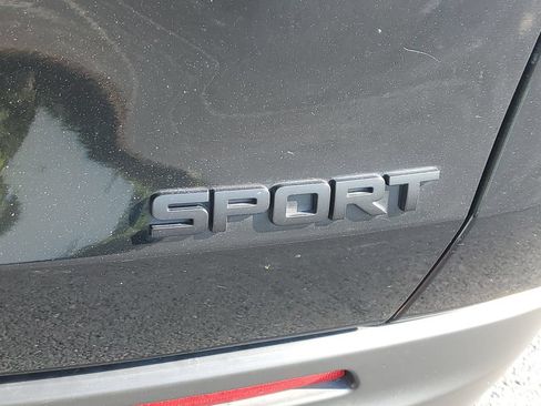 Certified 2025 Honda HR-V Sport image 9
