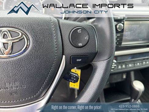 Used 2015 Toyota Corolla LE image 29