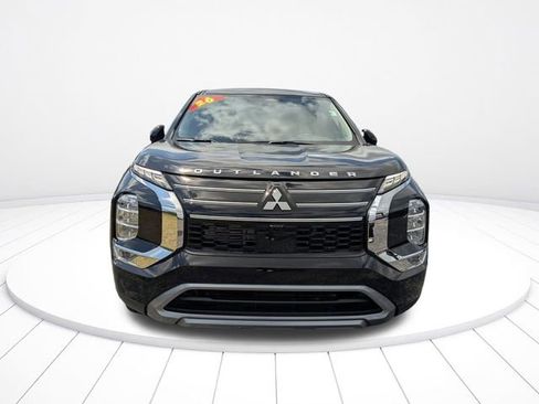 New 2026 Mitsubishi Outlander SE FWD image 8