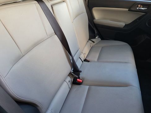 Used 2015 Subaru Forester 2.5i Limited image 18