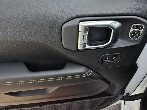 New 2026 Jeep Gladiator Sport AWD/4WD image 16