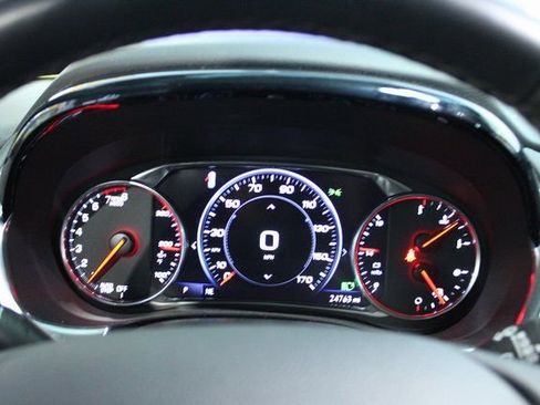 Used 2024 Chevrolet Traverse Premier w/ Redline Edition image 17