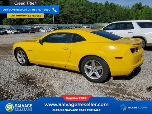 Used 2012 Chevrolet Camaro LT RWD image 3