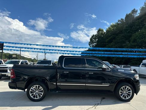 Used 2019 RAM 1500 Limited w/ Advanced Safety Group AWD/4WD image 8