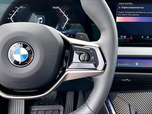 Certified 2025 BMW X3 xDrive30i w/ Premium Package AWD/4WD image 11