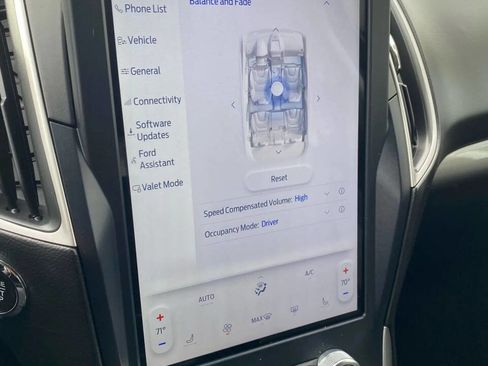 Used 2023 Ford Edge SEL image 22