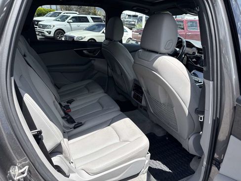 Used 2021 Audi Q7 2.0T Premium Plus AWD/4WD image 21