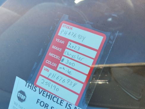 Used 2023 Chrysler 300 S w/ Comfort Group image 10