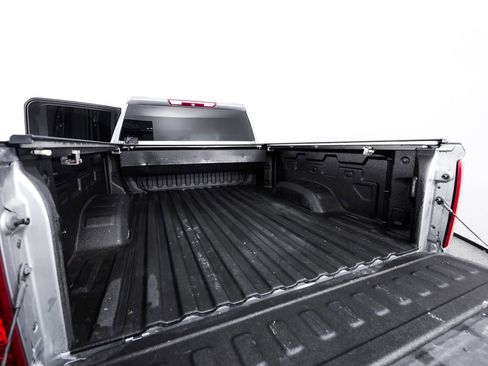 Used 2024 Chevrolet Silverado 2500 Custom w/ Custom Value Package AWD/4WD image 18