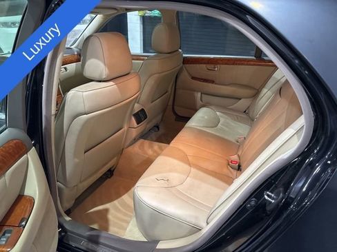 Used 2004 Lexus LS 430 RWD image 27