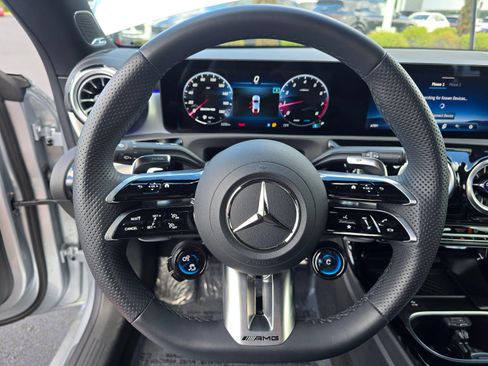 Used 2025 Mercedes-Benz CLA 35 AMG 4MATIC image 13