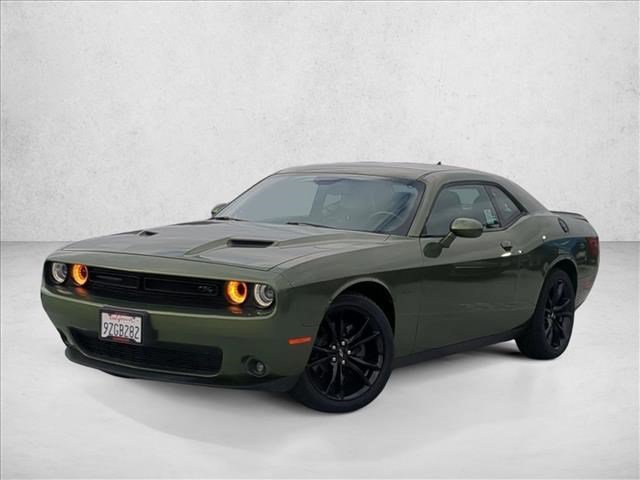 Used 2018 Dodge Challenger R/T Plus RWD image 1