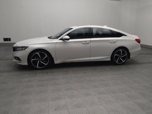 Used 2018 Honda Accord Sport image 2