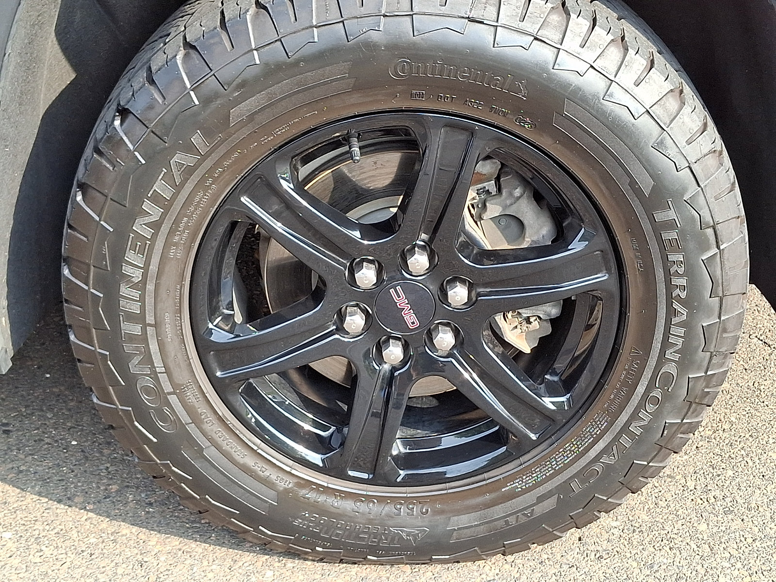 Used 2023 GMC Acadia AT4 w/ Technology Package AWD/4WD image 8