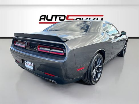 Used 2023 Dodge Challenger SXT w/ Blacktop Package image 7