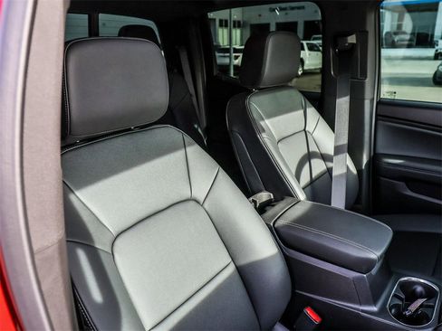 New 2026 GMC Canyon Elevation w/ Convenience Package image 16