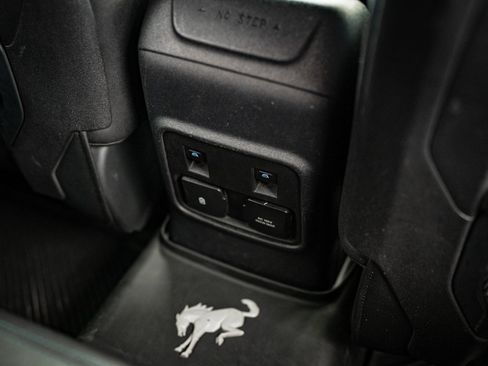 Used 2021 Ford Bronco Black Diamond image 37