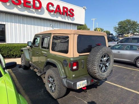 Used 2022 Jeep Wrangler Unlimited Rubicon AWD/4WD image 3