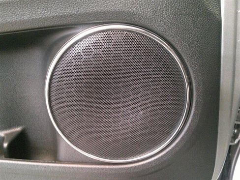 Used 2017 Honda HR-V EX image 25