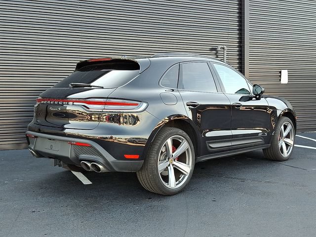 Certified 2024 Porsche Macan S AWD/4WD image 7