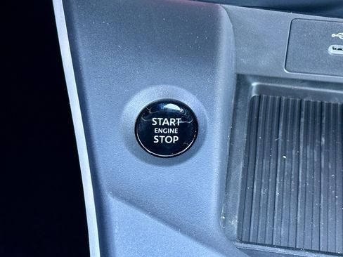New 2026 Nissan Sentra SL FWD image 32