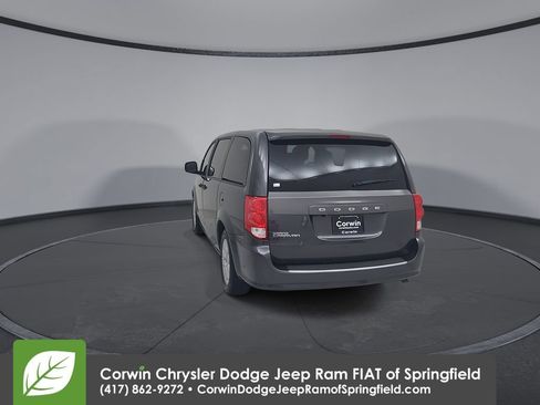 Used 2019 Dodge Grand Caravan SE FWD image 12