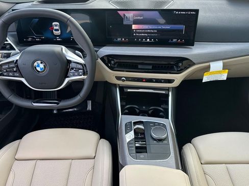 Used 2026 BMW 330i xDrive Sedan w/ Premium Package AWD/4WD image 4