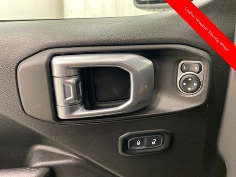 Used 2022 Jeep Wrangler Sport S image 22