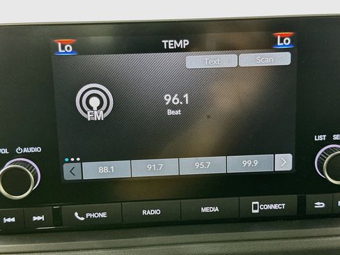 Used 2025 Honda Accord SE image 19