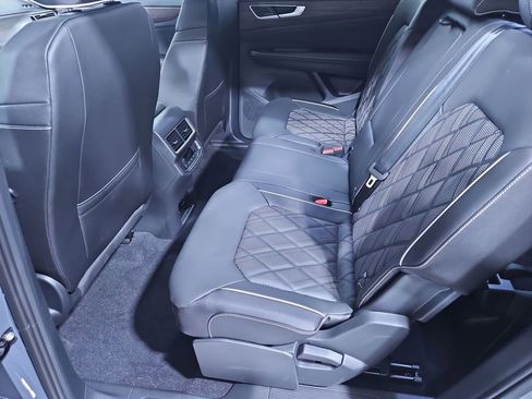 New 2026 Volkswagen Atlas SEL Premium R-Line image 25