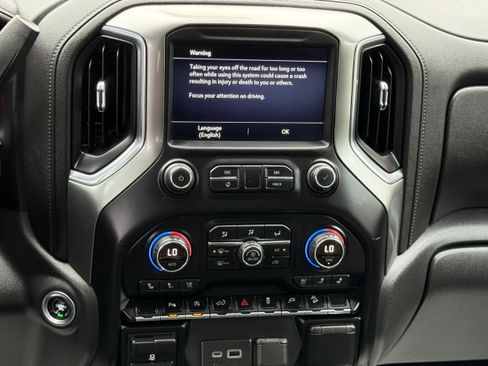 Used 2019 Chevrolet Silverado 1500 LTZ image 17