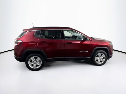 Used 2022 Jeep Compass Latitude AWD/4WD image 4