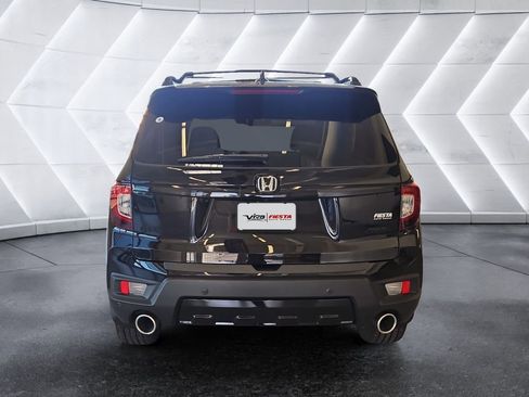 Used 2024 Honda Passport Black Edition image 5