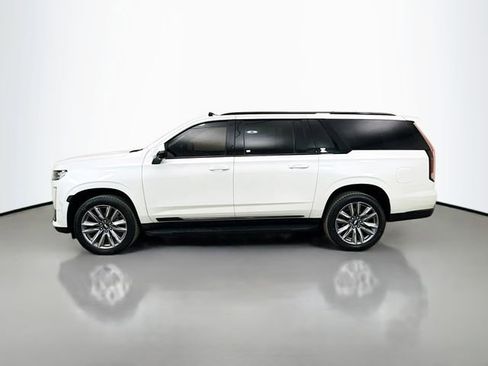 Used 2023 Cadillac Escalade ESV Sport AWD/4WD image 4