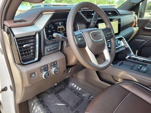 Used 2024 GMC Sierra 2500 Denali w/ Denali Reserve Package AWD/4WD image 24