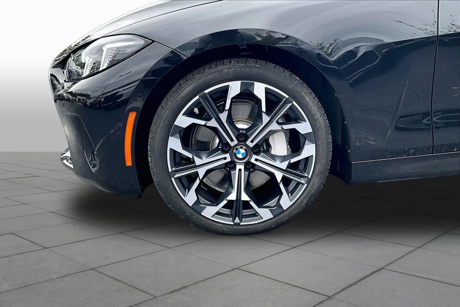 Used 2027 BMW 430i Convertible RWD image 11