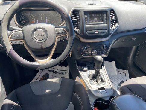 Used 2014 Jeep Cherokee Latitude image 12