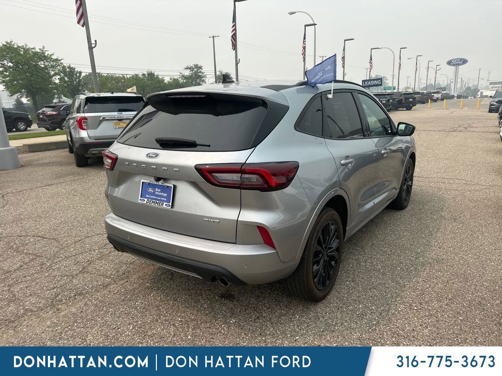 Used 2023 Ford Escape ST-Line Elite AWD/4WD image 6
