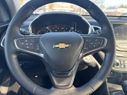 Certified 2024 Chevrolet Equinox LT w/ LPO, Floor Liner Package image 18