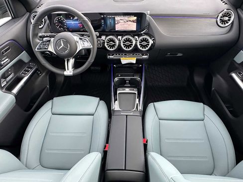 New 2026 Mercedes-Benz GLA 250 4MATIC image 18