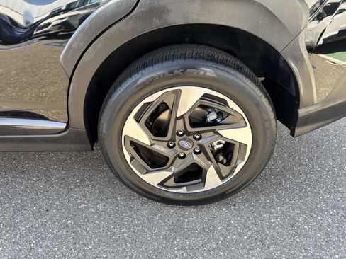 Used 2024 Subaru Crosstrek 2.5i Limited w/ Crosstrek Mirror Package image 8