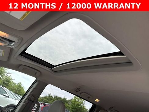 Used 2018 Toyota Sienna XLE w/ XLE Navigation Package FWD image 16
