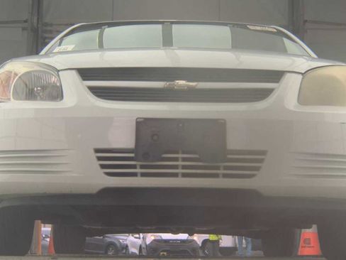 Used 2007 Chevrolet Cobalt LS w/ Enhanced Safety Package image 5