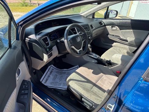 Used 2015 Honda Civic LX image 2