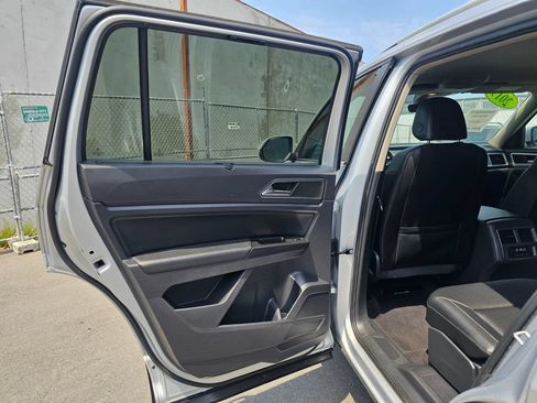 Used 2019 Volkswagen Atlas SE AWD/4WD image 16