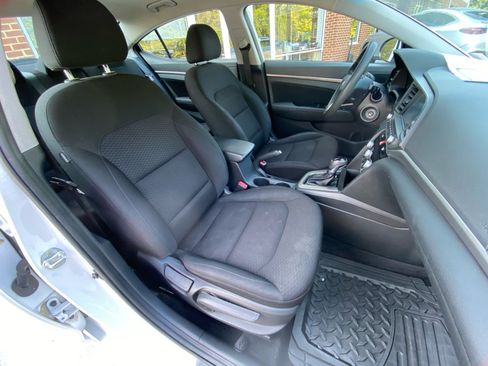 Used 2020 Hyundai Elantra SEL w/ Cargo Package (C1) FWD image 32